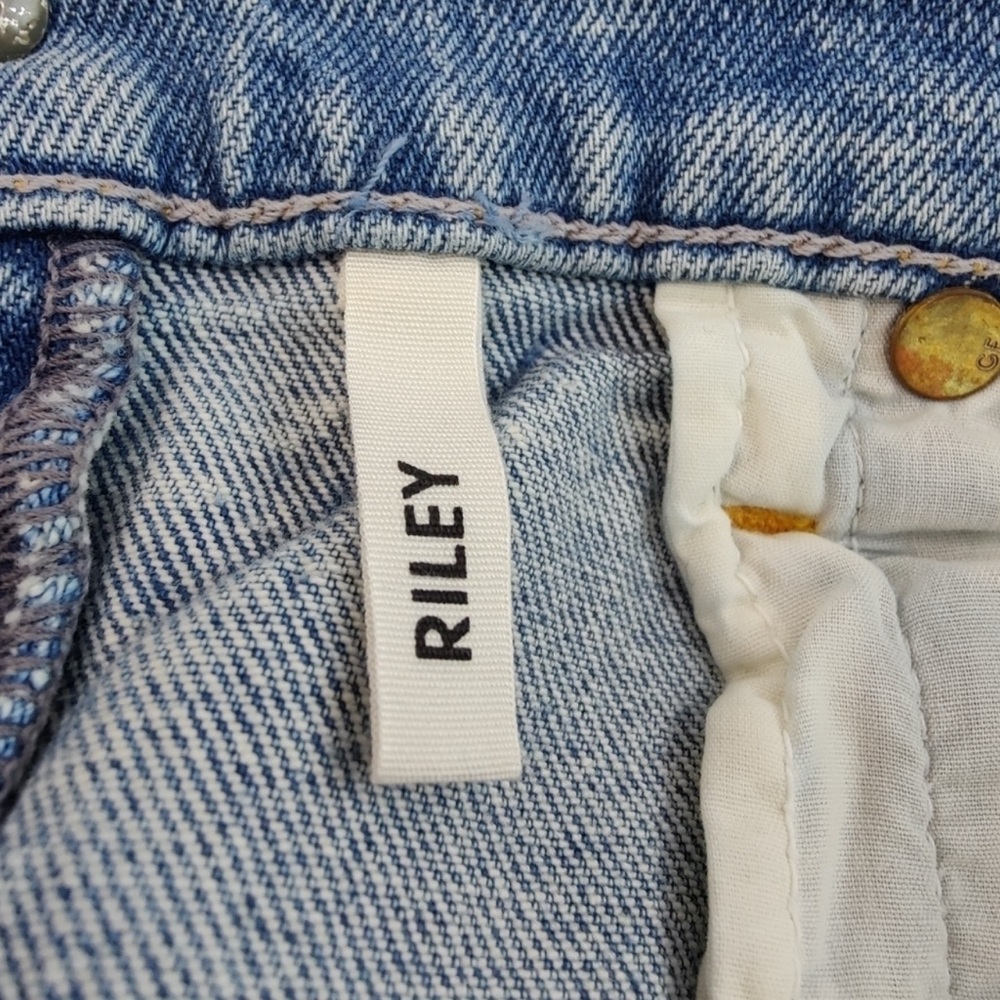 GRLFRND | Riley Denim Shorts - Picture 6 of 10